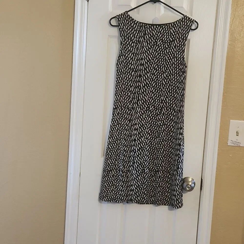 Loft Dress - Picture 3 of 5